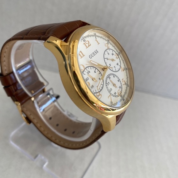 NEW GUESS Brown and Gold-Tone Women's Watch - Picture 5 of 7